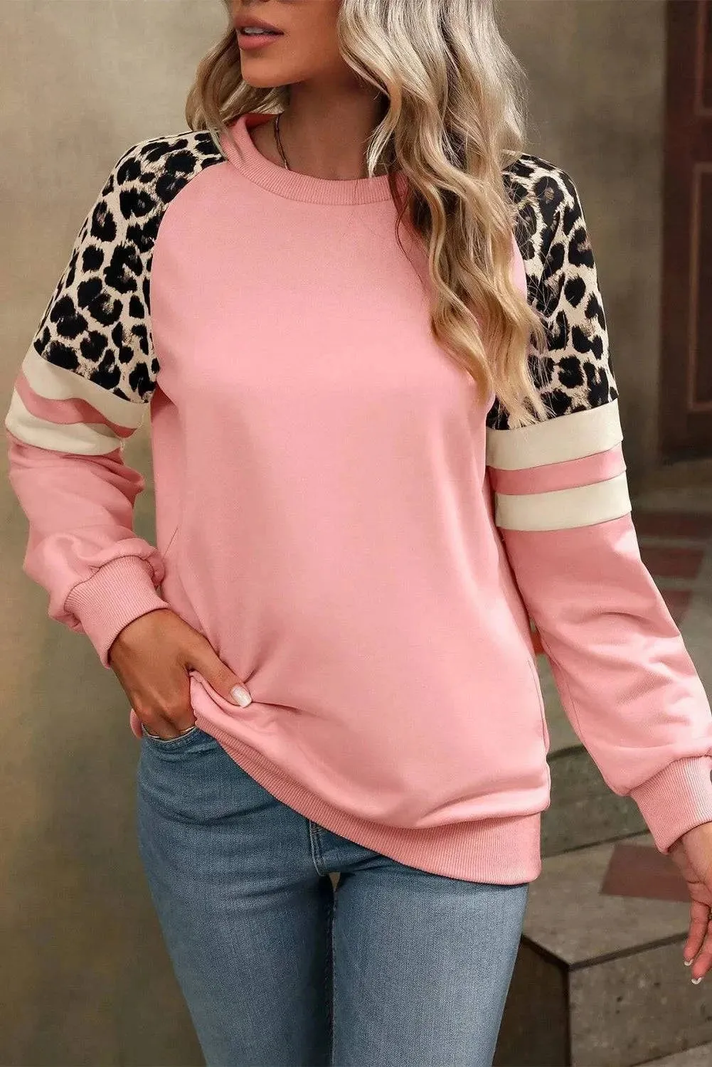 Leopard Round Neck Long Sleeve Sweatshirt