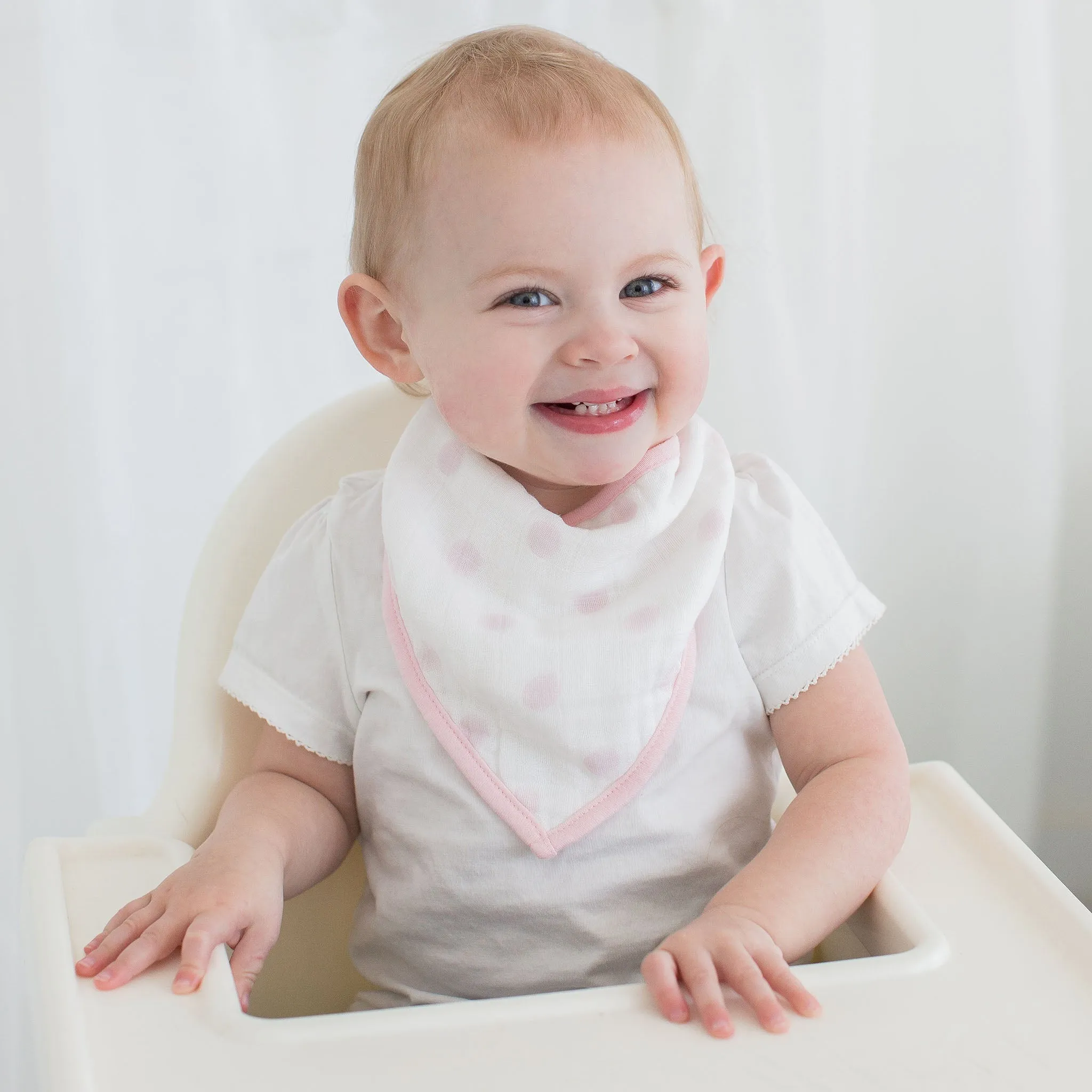 Moisture Wicking Muslin Bandana Bib - French Dots, Pastel Pink